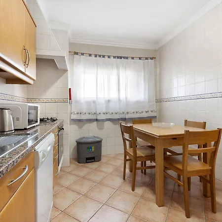 Caravela * לאגוּ‏ש